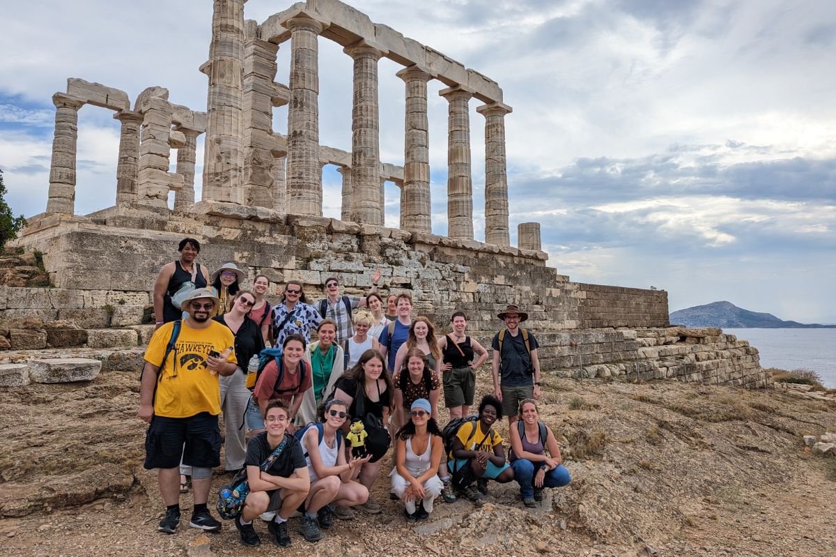 Sounion temple of poseidon group of students