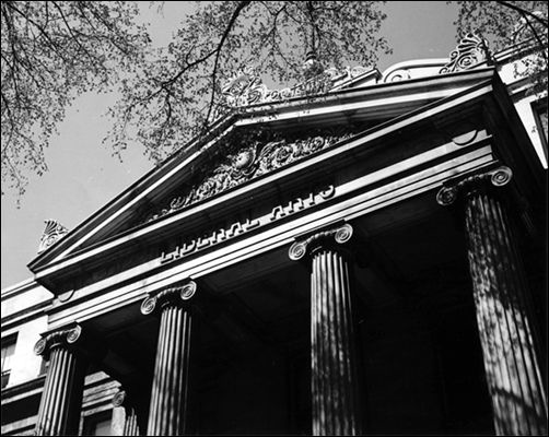 Schaeffer Hall arch pillars