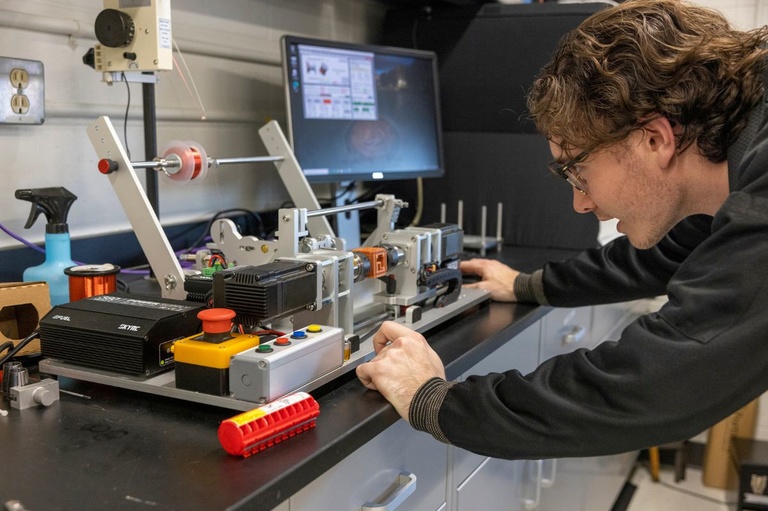 Picture of faculty and students working on the TRACERS project